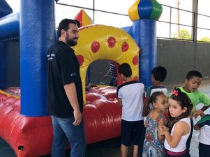 Estudantes da UFLA realizam ação social em Escola Municipal